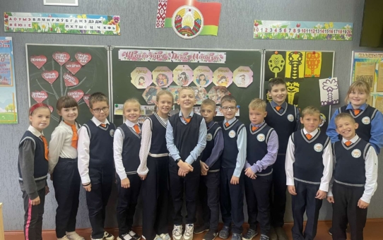 Інфармацыйныя гадзіны, прысвечаныя Дню маці